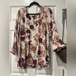 Torrid Fit and Flare Gauze Crinkle Top size 4